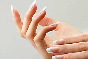 наращивание ногтей в Алматы