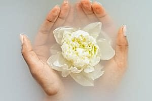 осенний и зимний уход за кожей рук